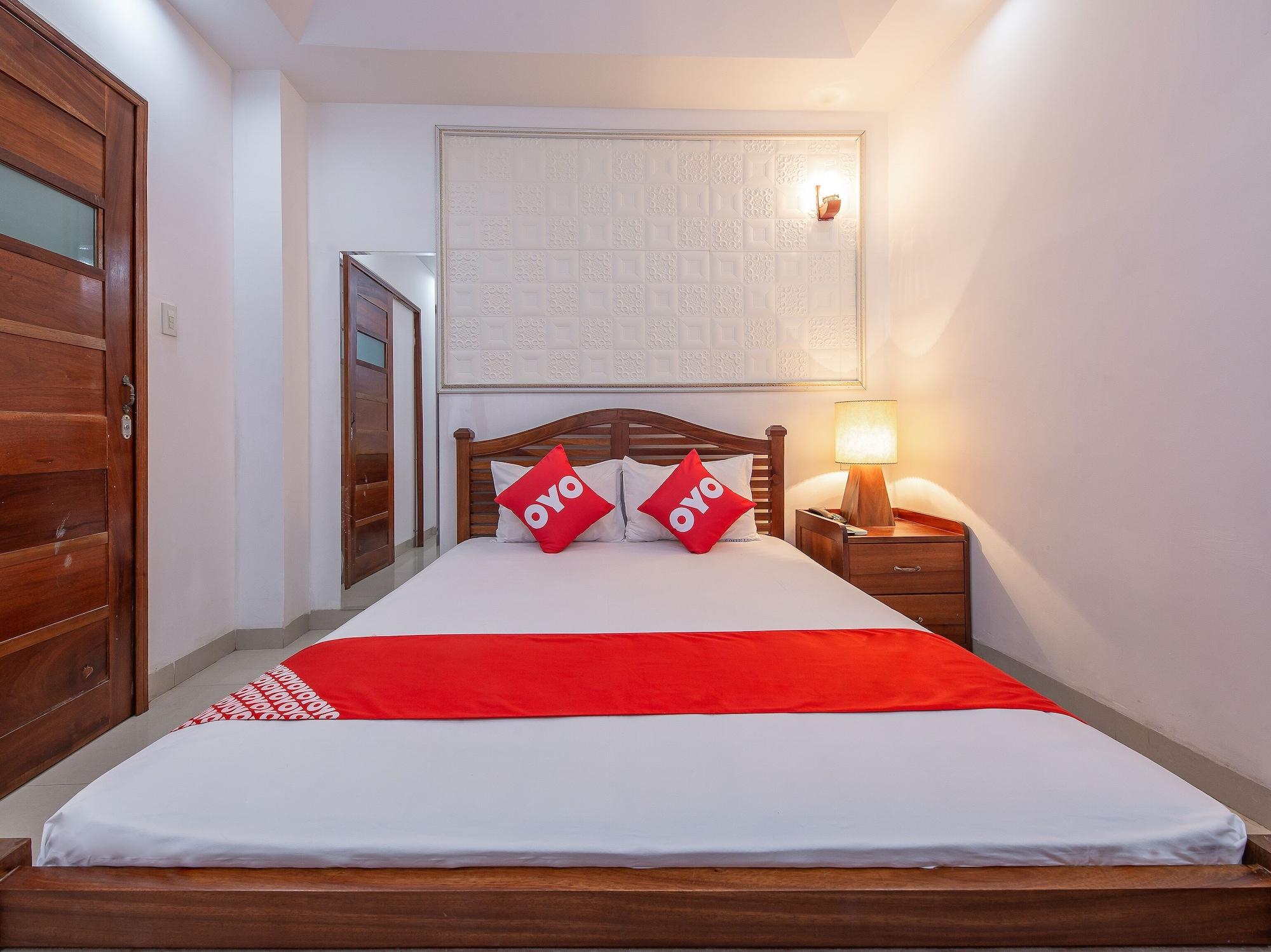 White Lion Hotel 芽庄 外观 照片
