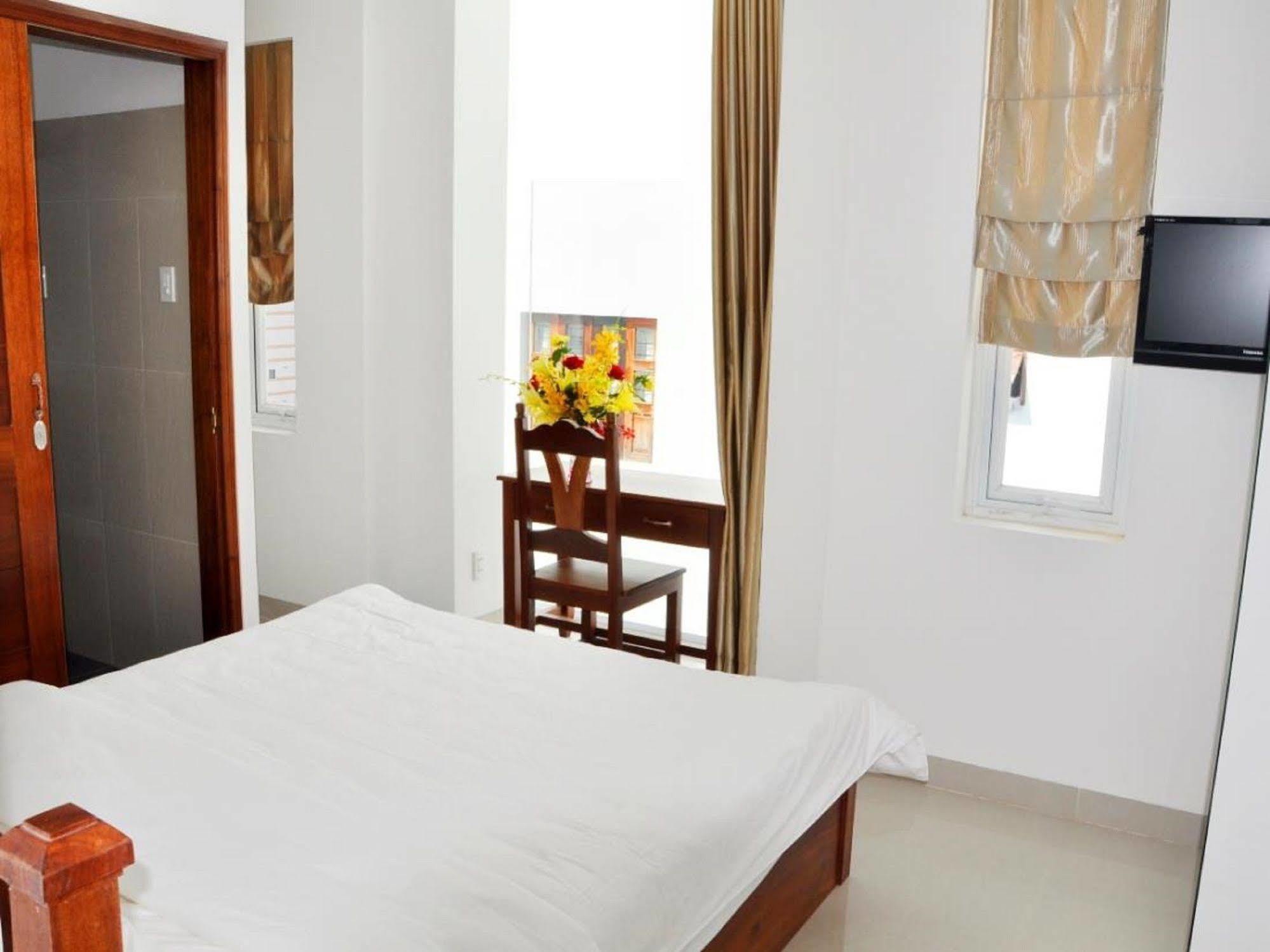 White Lion Hotel 芽庄 外观 照片